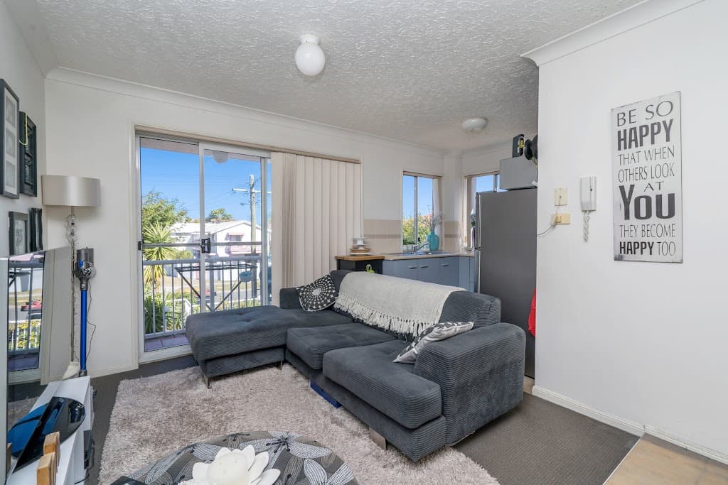 10/7 Illawong Street, Surfers Paradise, QLD, 4217, Surfers Paradise - Thumbnail 3