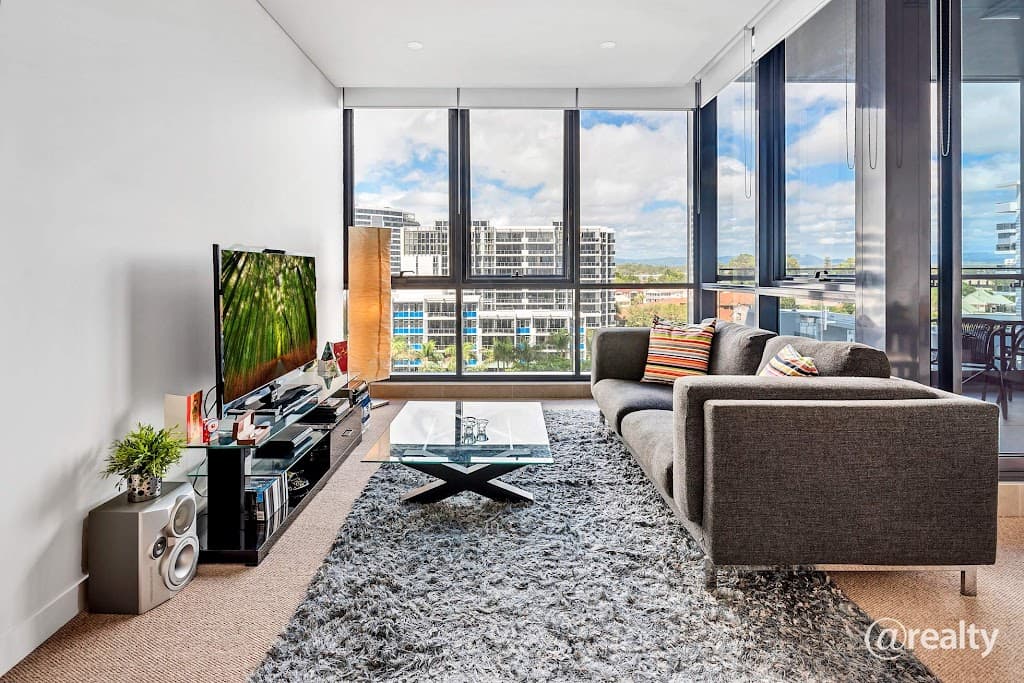 701/2 Como Crescent, SOUTHPORT, QLD, 4215, Southport - Thumbnail 7