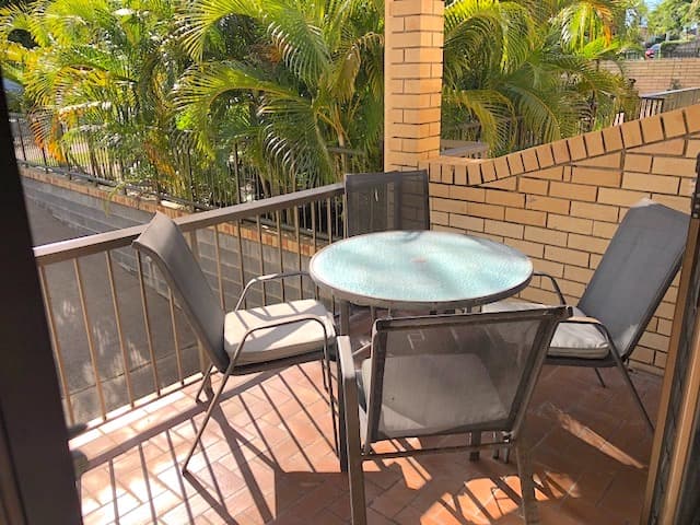 3/16 St Kilda Avenue, Broadbeach - Thumbnail 5