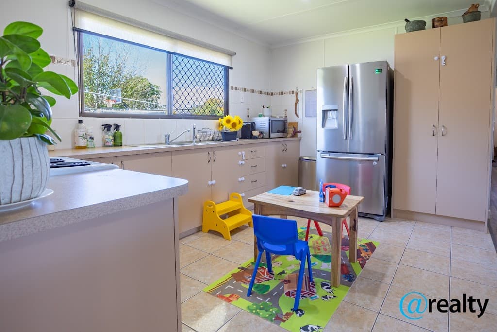 31 Fairview Drive, Kingaroy, QLD, 4610, Kingaroy - Thumbnail 7