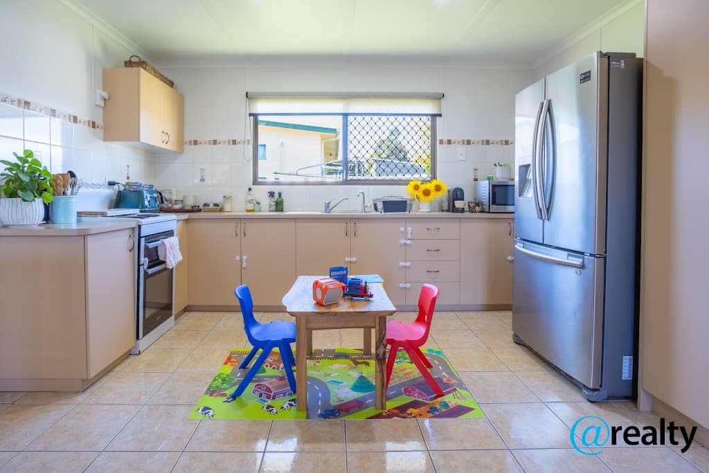 31 Fairview Drive, Kingaroy, QLD, 4610, Kingaroy - Thumbnail 8