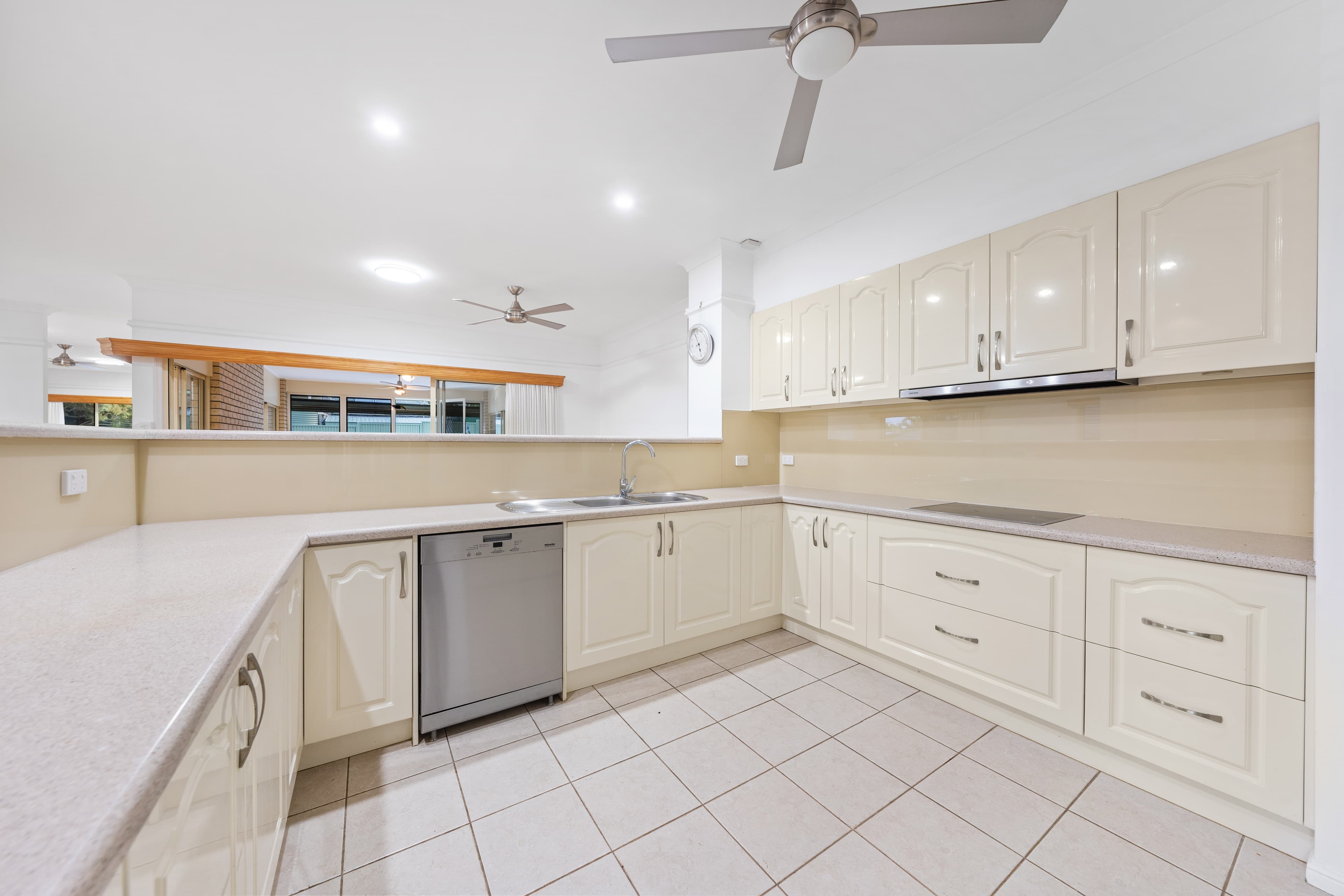 20 Poynter Street, Redland Bay, Redland Bay - Thumbnail 4