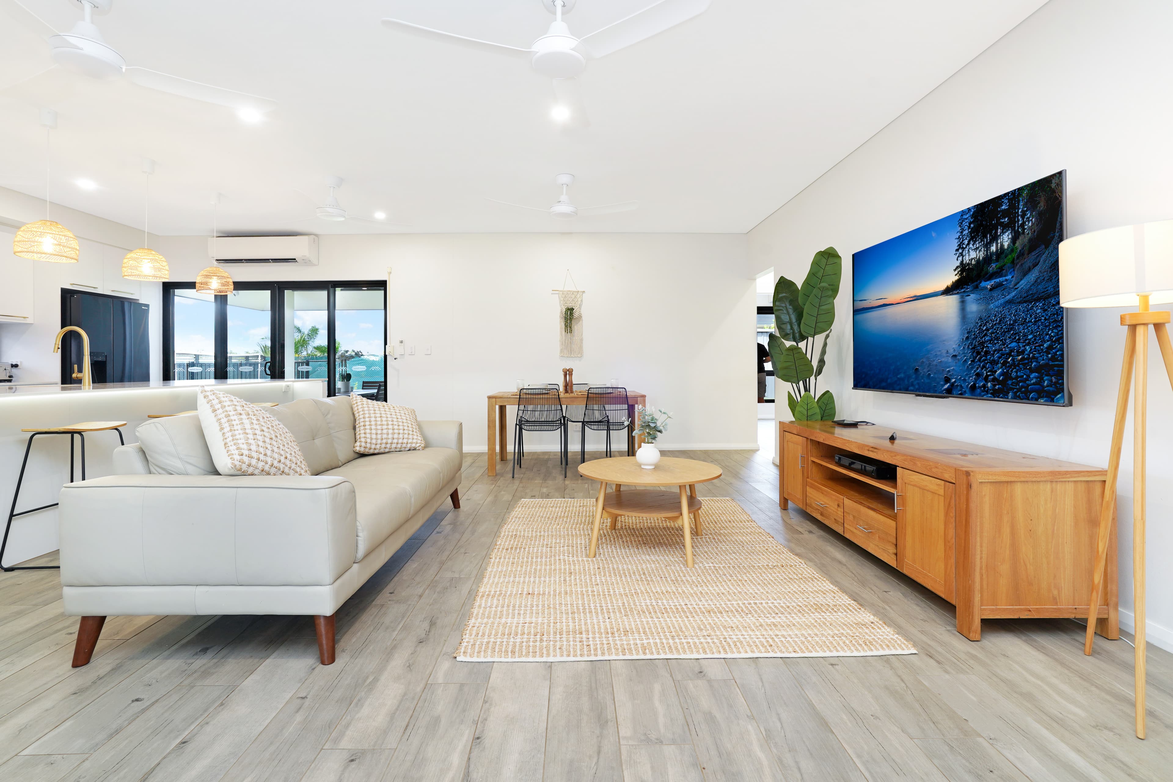 16 Scobie Court, Zuccoli, Zuccoli - Thumbnail 3
