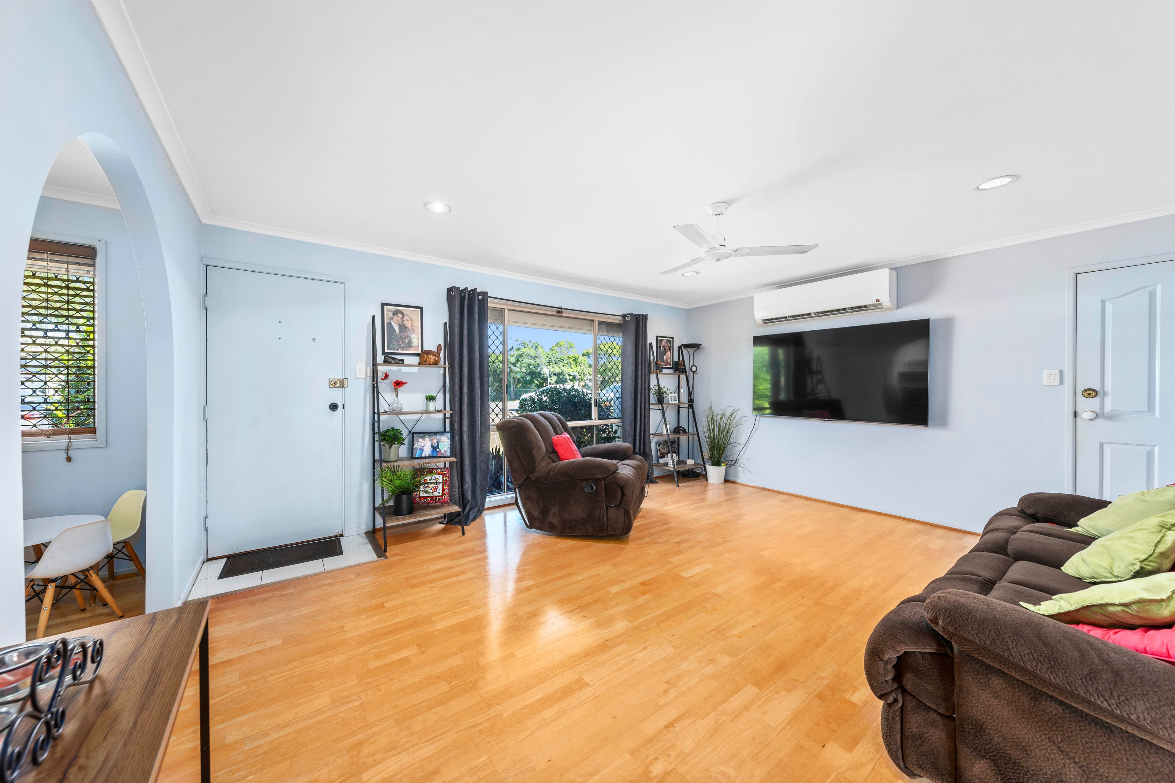 15 Benfer Road, Victoria Point, Victoria Point - Thumbnail 2