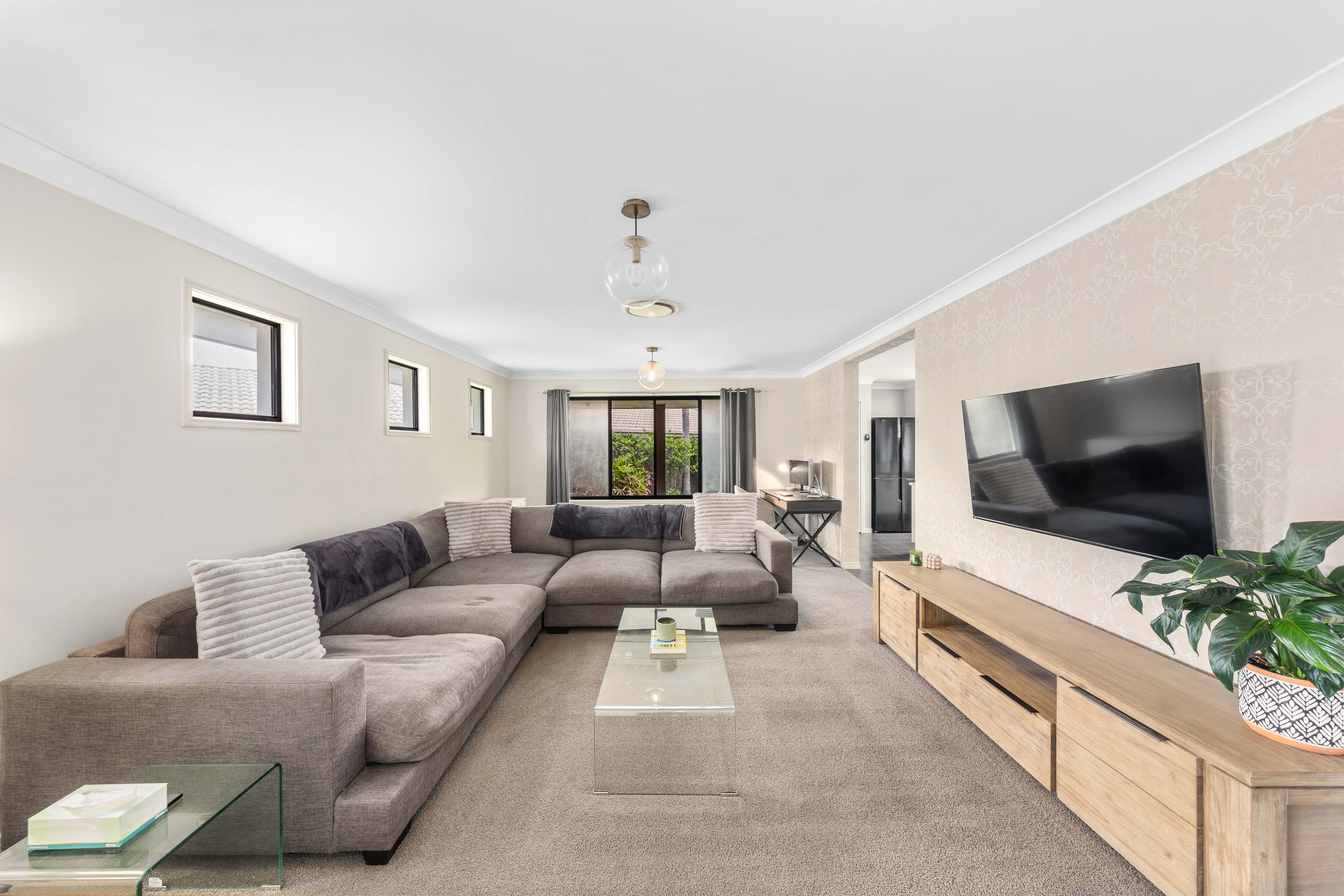 57 Ribonwood Street, Thornlands, Thornlands - Thumbnail 2