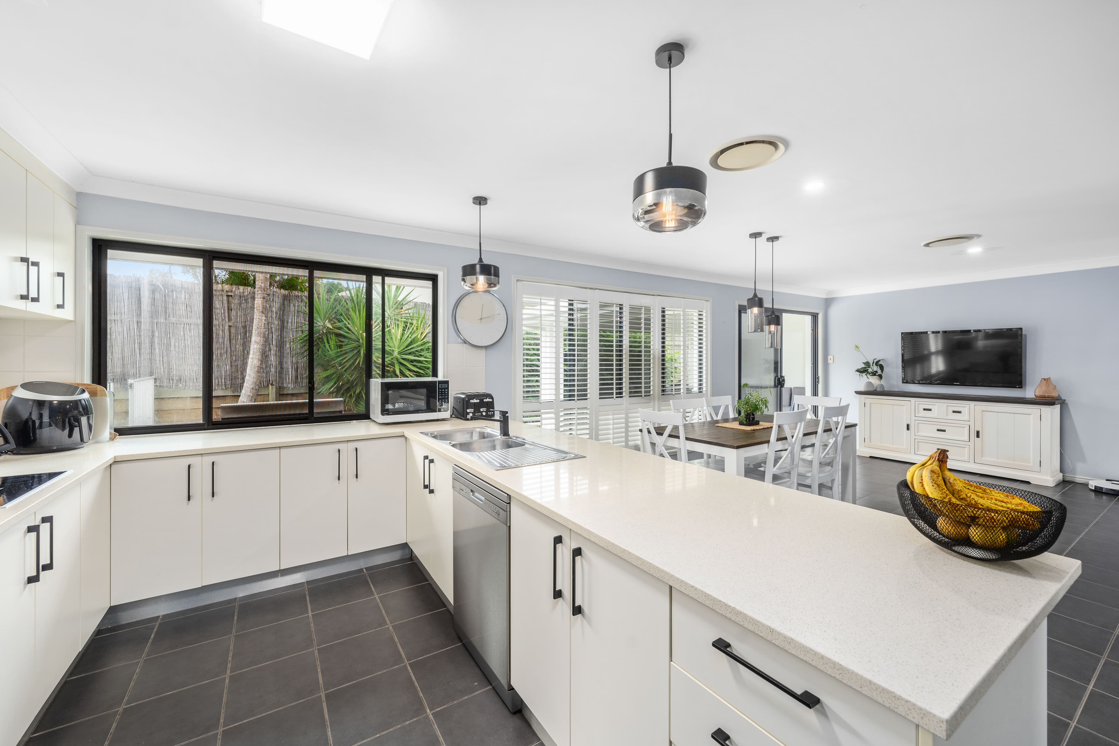 57 Ribonwood Street, Thornlands, Thornlands - Thumbnail 5