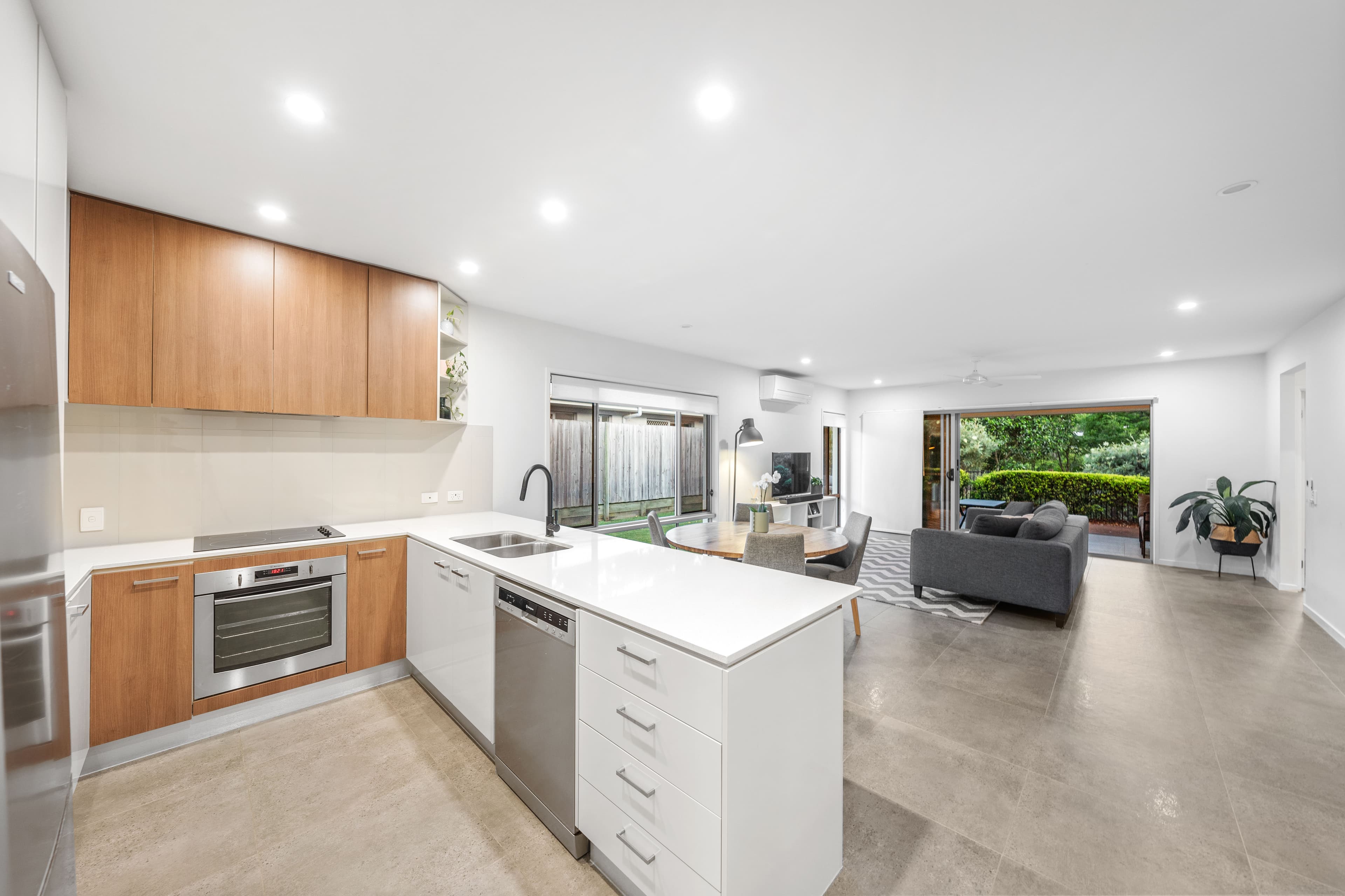 8 Mapleton Crescent, Capalaba, Capalaba - Thumbnail 3