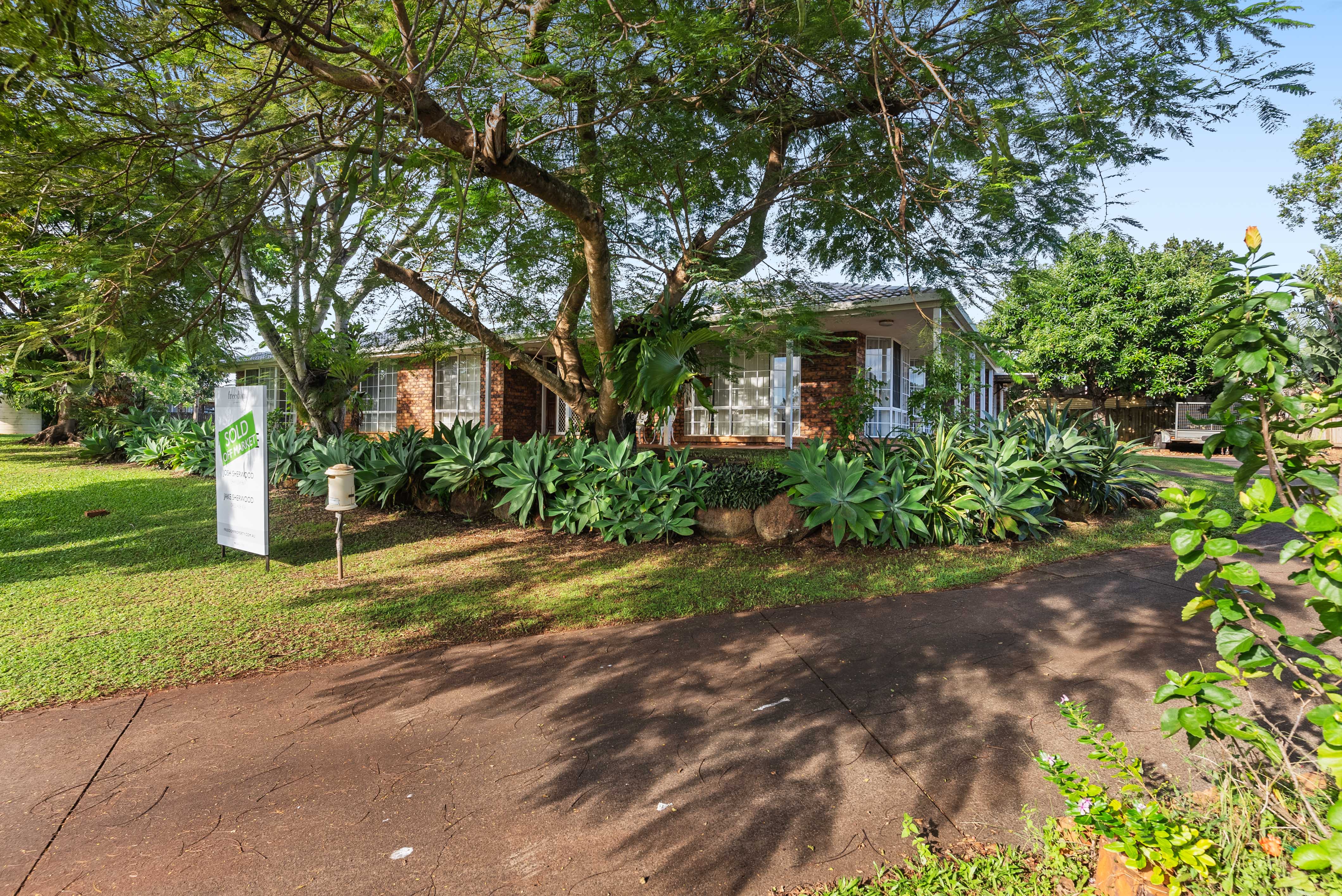 7 Lees Court, Victoria Point, Victoria Point - Thumbnail 3