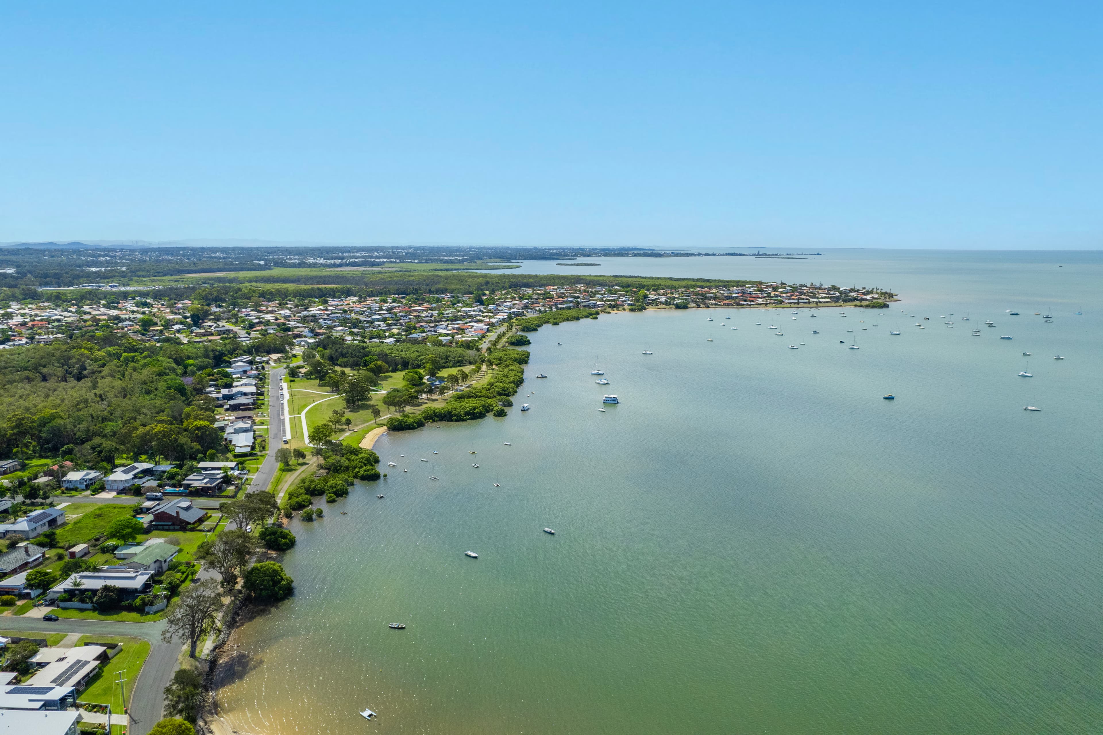7 Lees Court, Victoria Point, Victoria Point - Thumbnail 4
