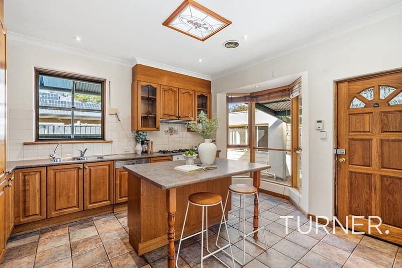 148 Winston Avenue, Melrose Park - Thumbnail 4
