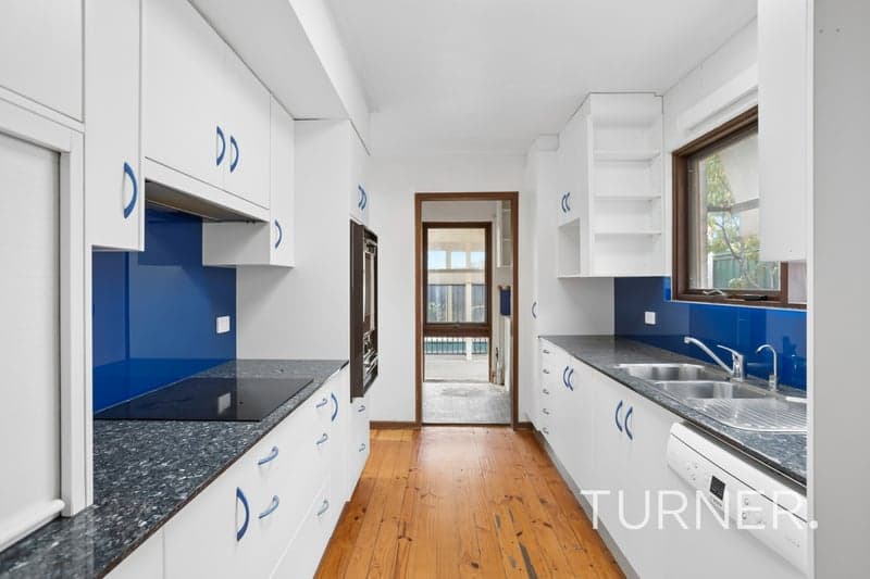 16 Treefern Avenue, Rostrevor - Thumbnail 4