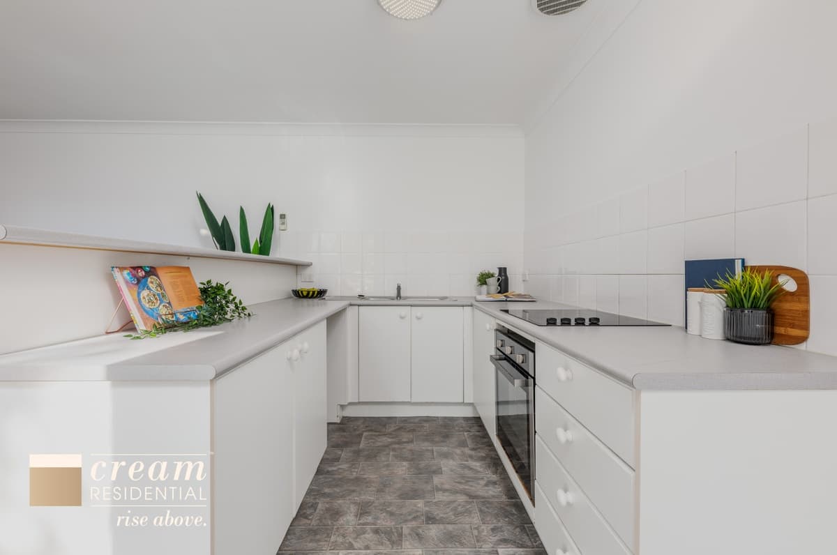 8 Cammeray Court, Phillip, Phillip - Thumbnail 4