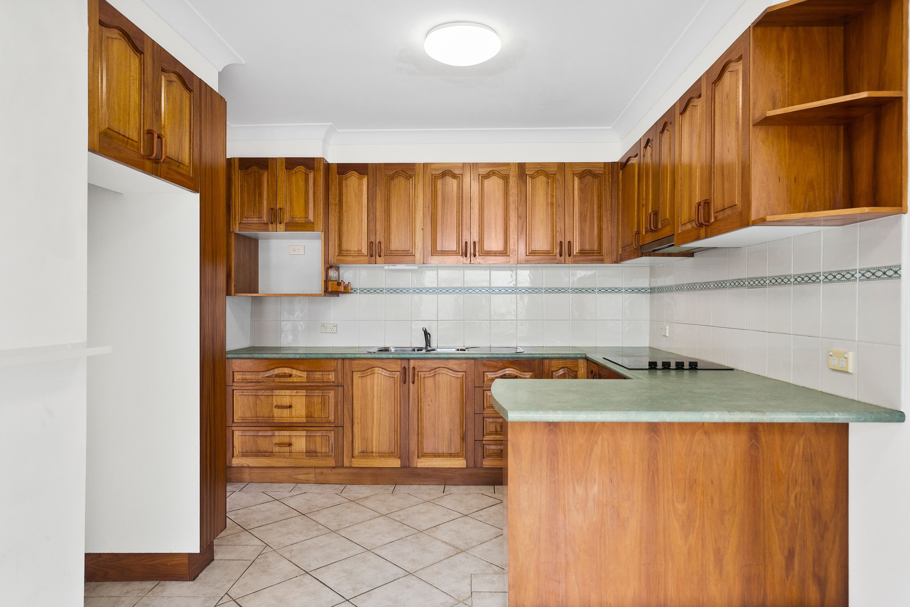 24 Landy Drive, Mount Warrigal NSW 2528, Mount Warrigal - Thumbnail 2