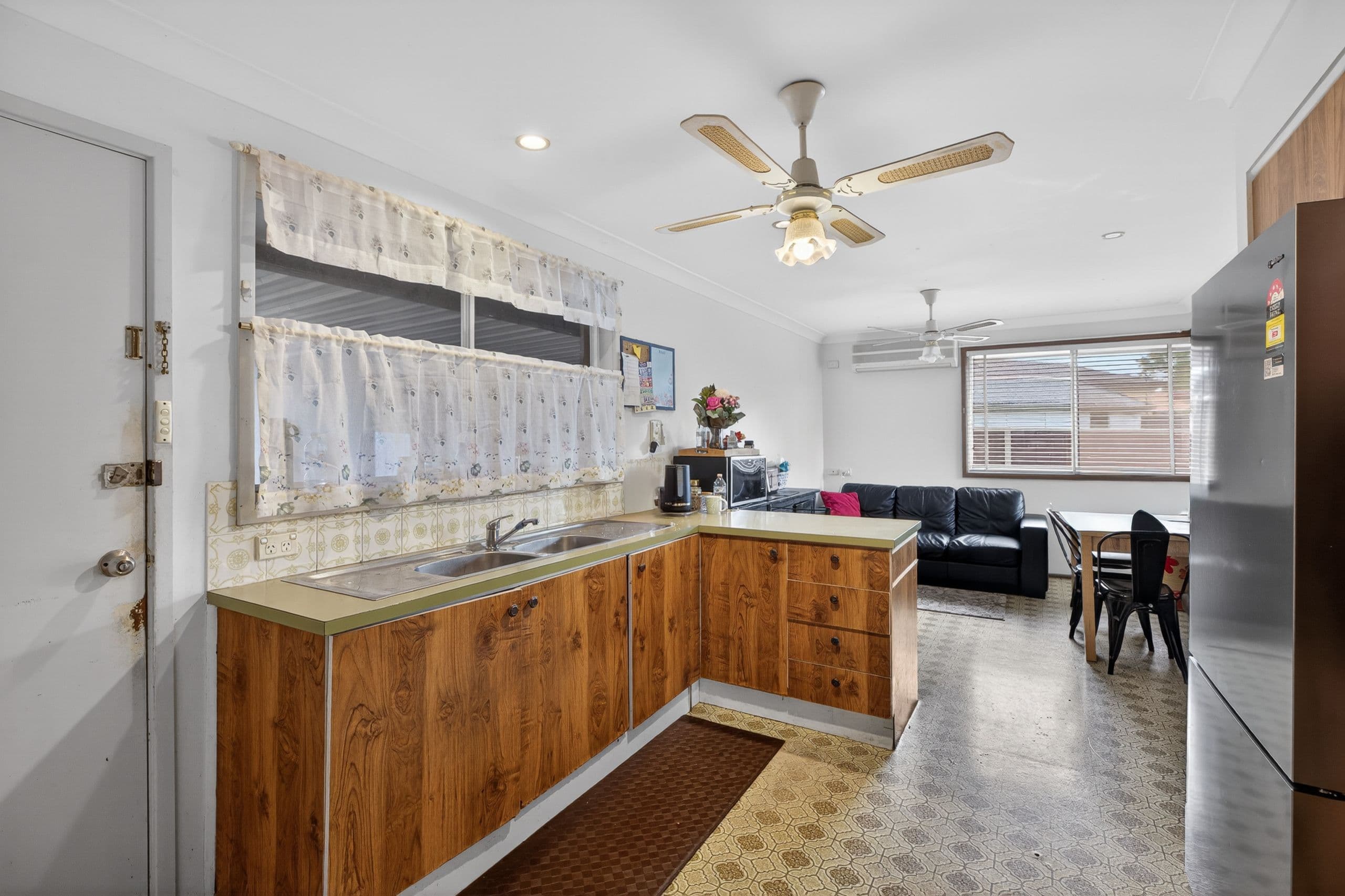 3 & 3a Swift Place, Ingleburn NSW 2565, Ingleburn - Thumbnail 2