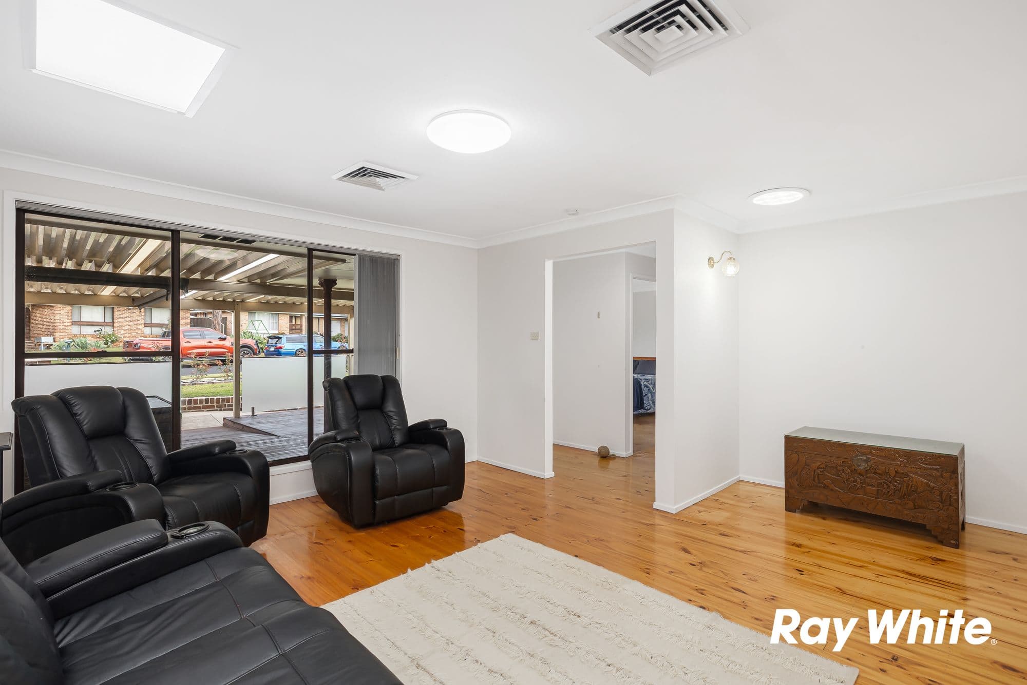 18 Gilbert Crescent, Kings Langley NSW 2147, Kings Langley - Thumbnail 2