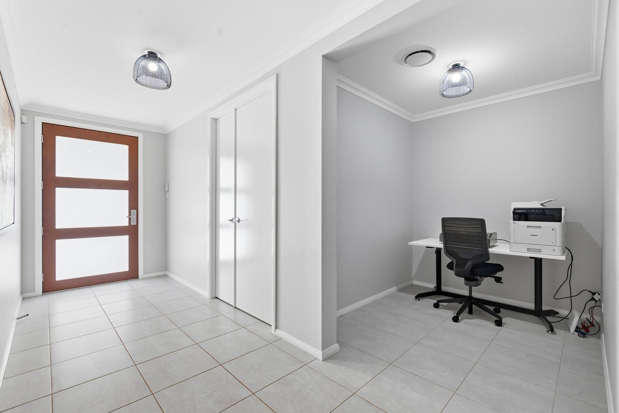 6 Seymour Road, The Oaks NSW 2570, The Oaks - Thumbnail 3