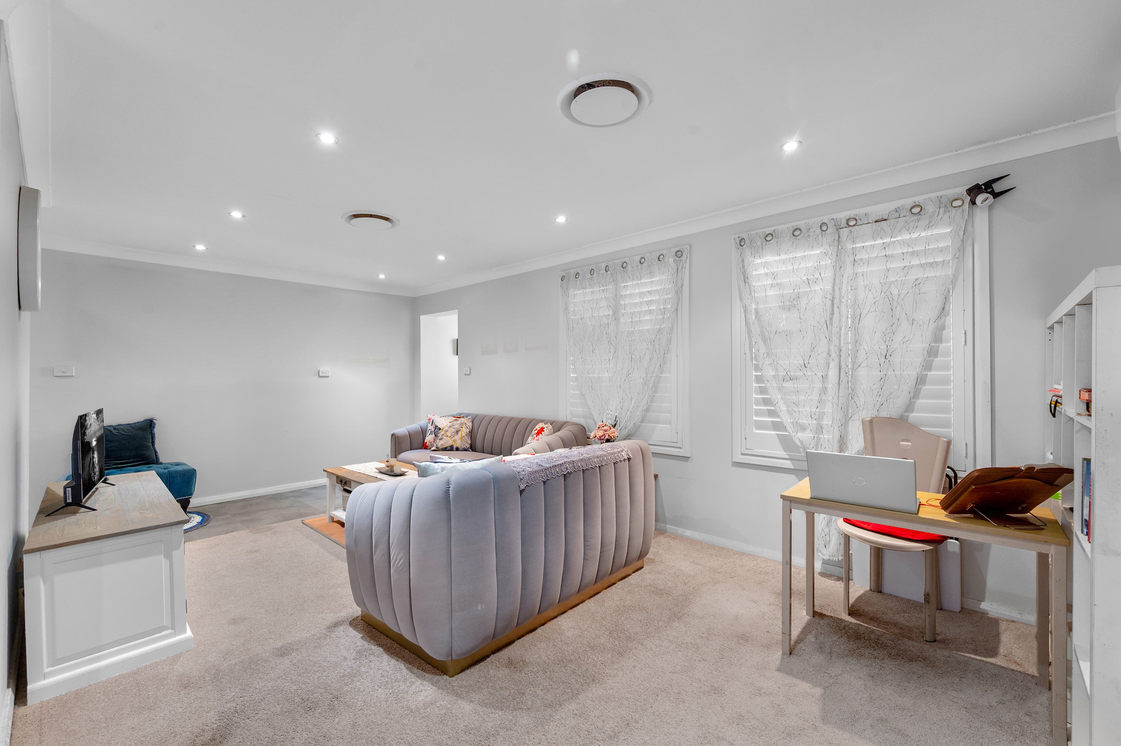 32 Akuna Avenue, Bradbury NSW 2560, Bradbury - Thumbnail 3