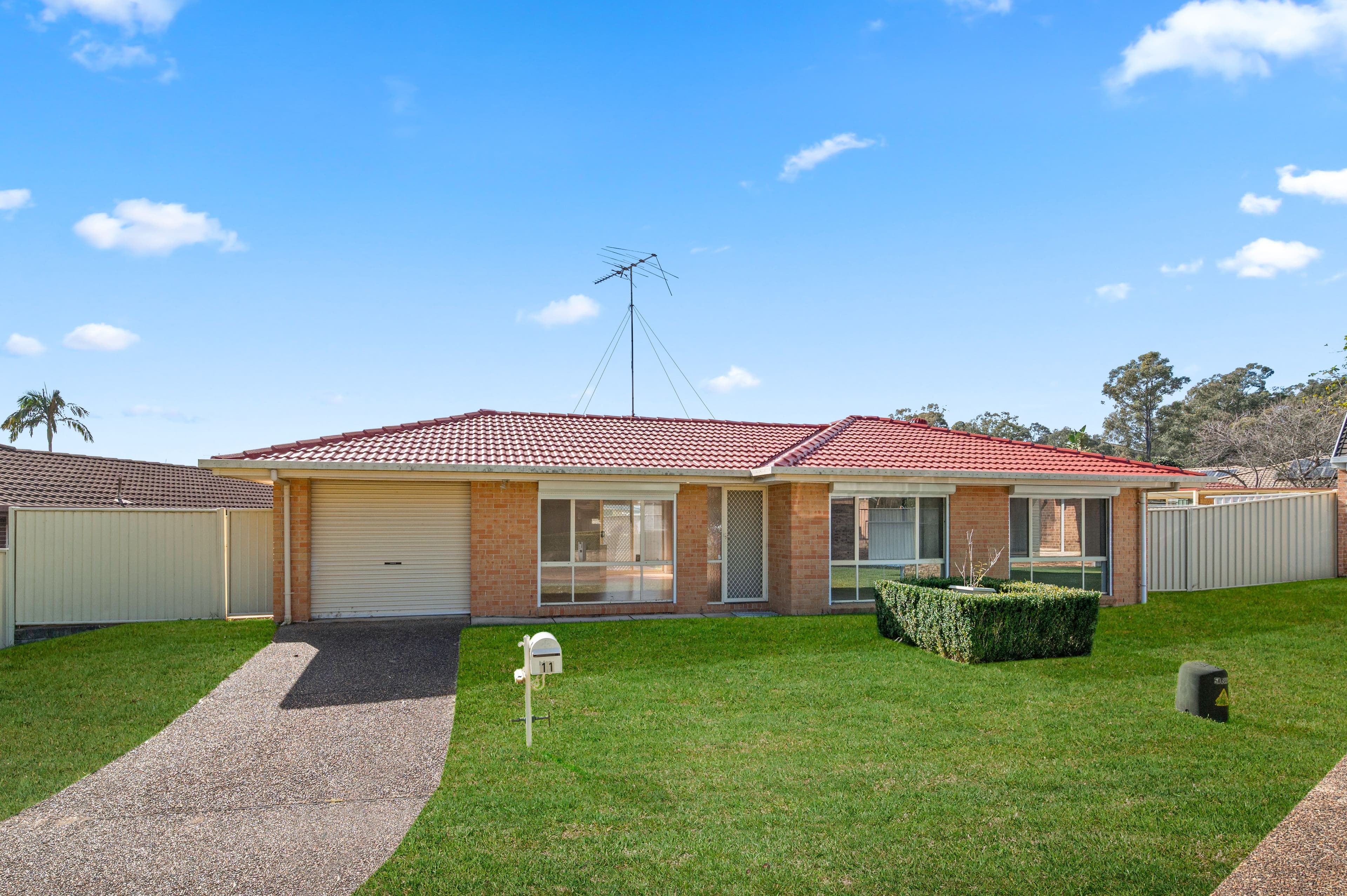 11 Dewey Place, St Helens Park NSW 2560, St Helens Park - Image 1