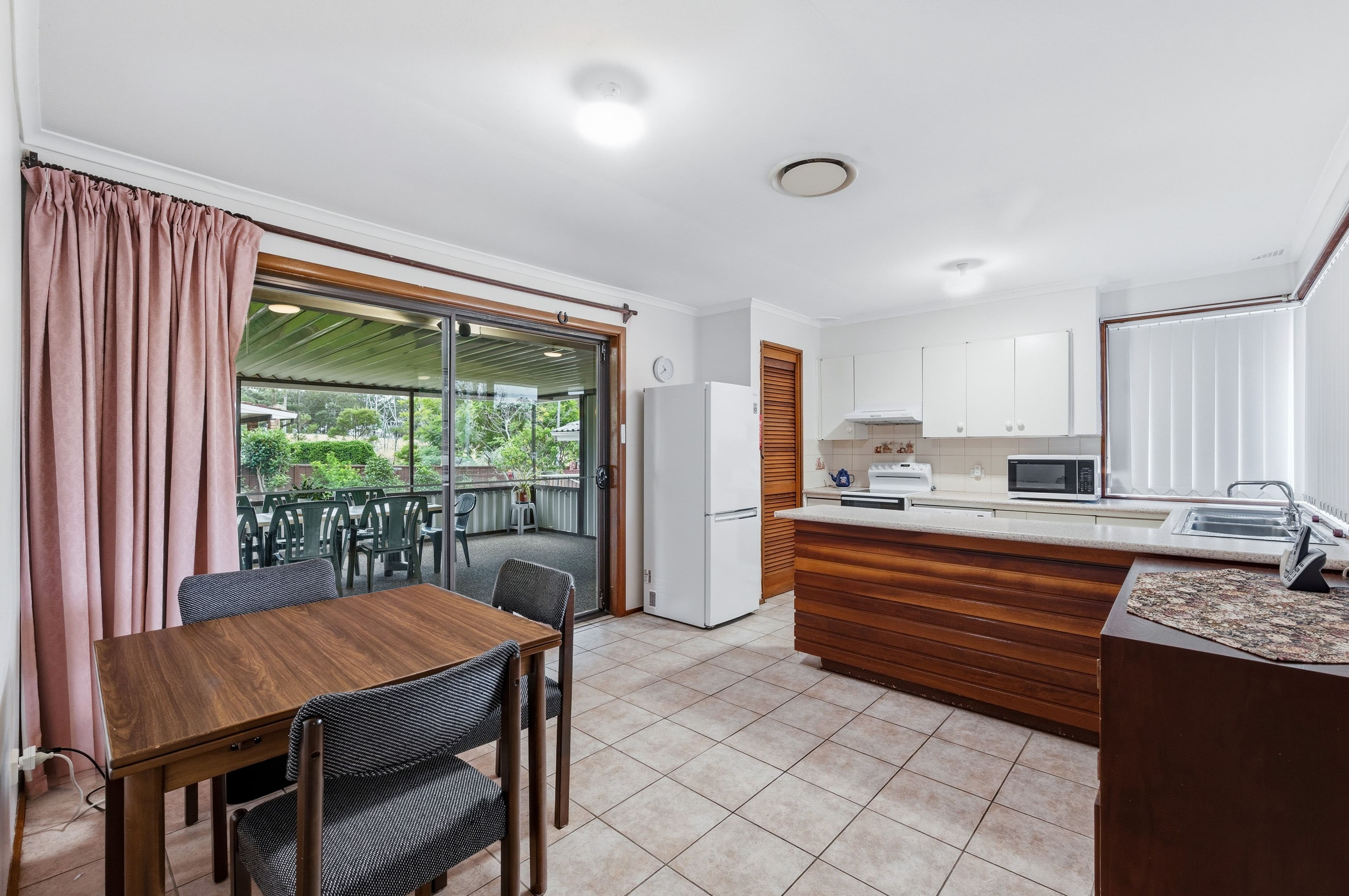 24 Trobriand Crescent, Glenfield NSW 2167, Glenfield - Thumbnail 3