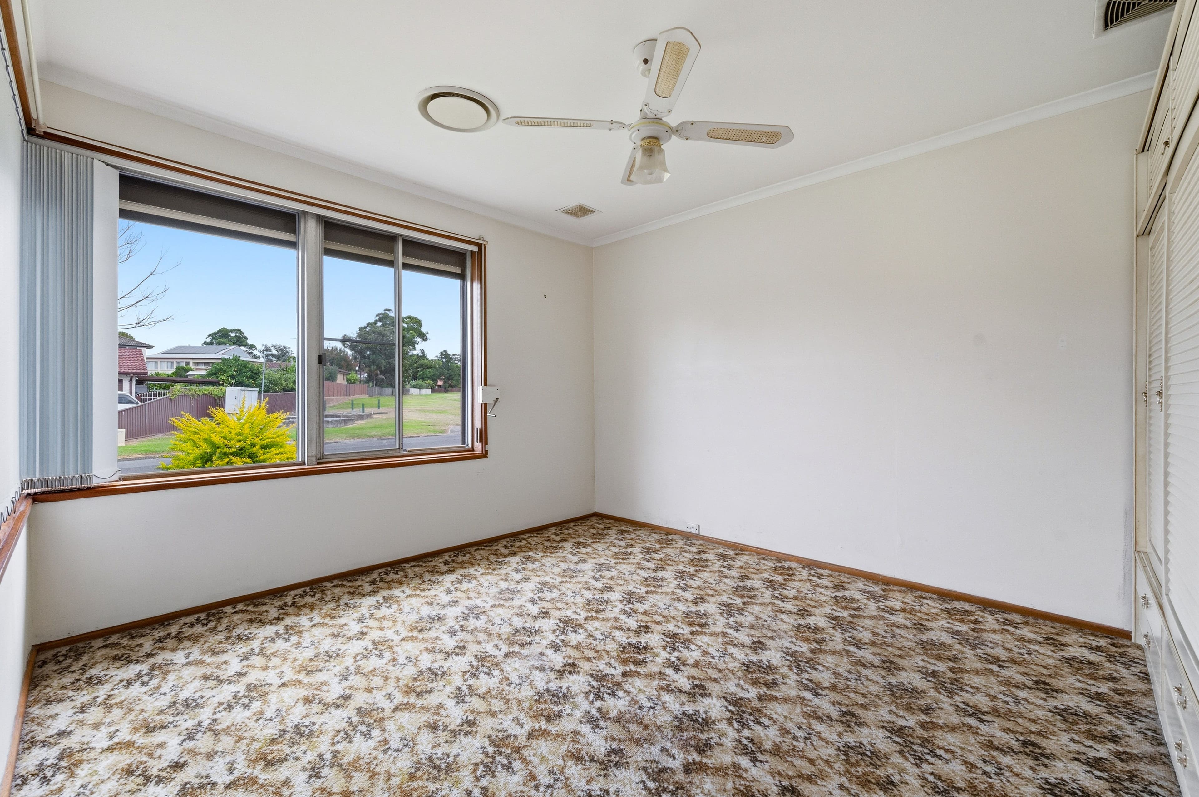 24 Trobriand Crescent, Glenfield NSW 2167, Glenfield - Thumbnail 5
