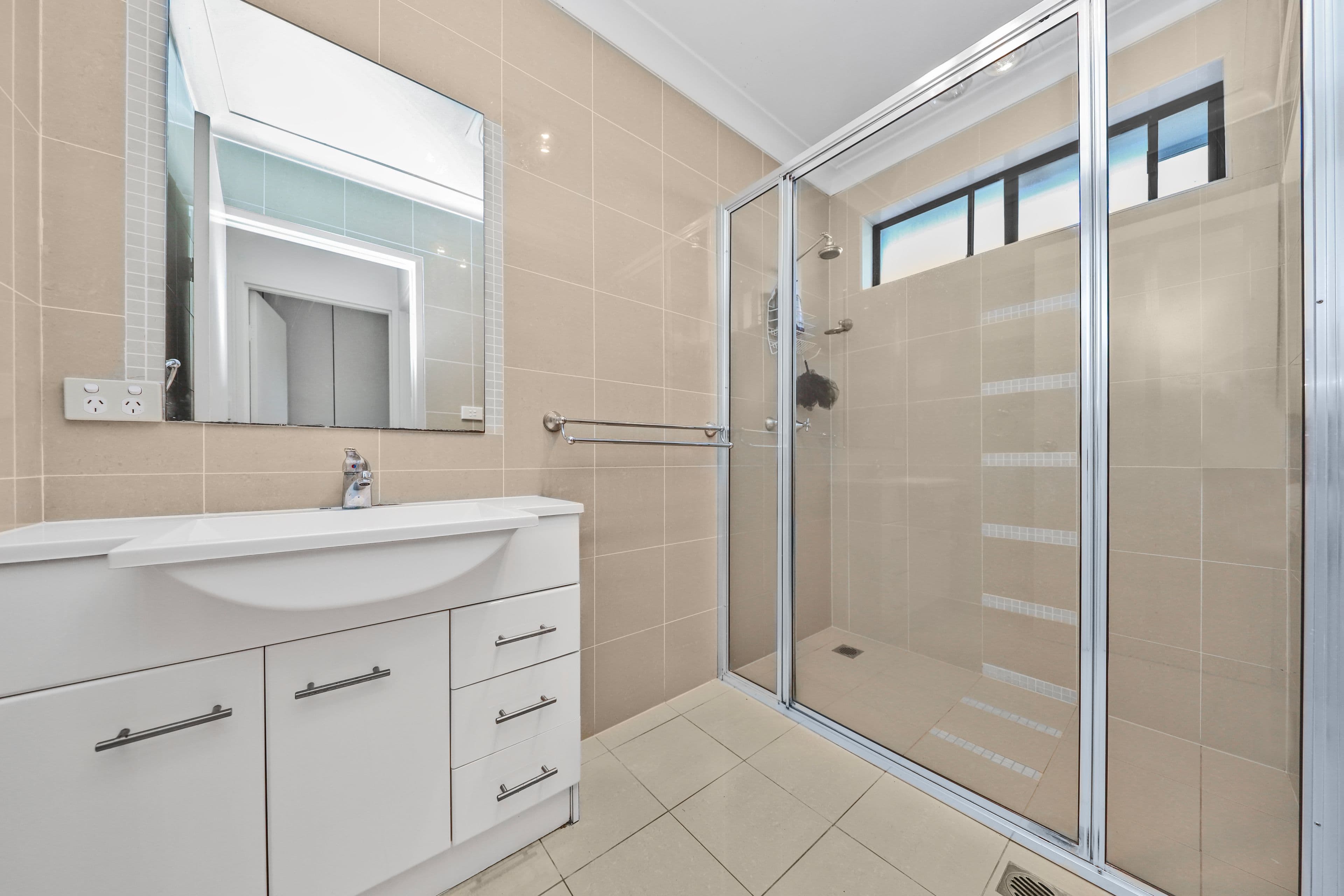 8/176 Capper Street, Tumut NSW 2720, Tumut - Thumbnail 6