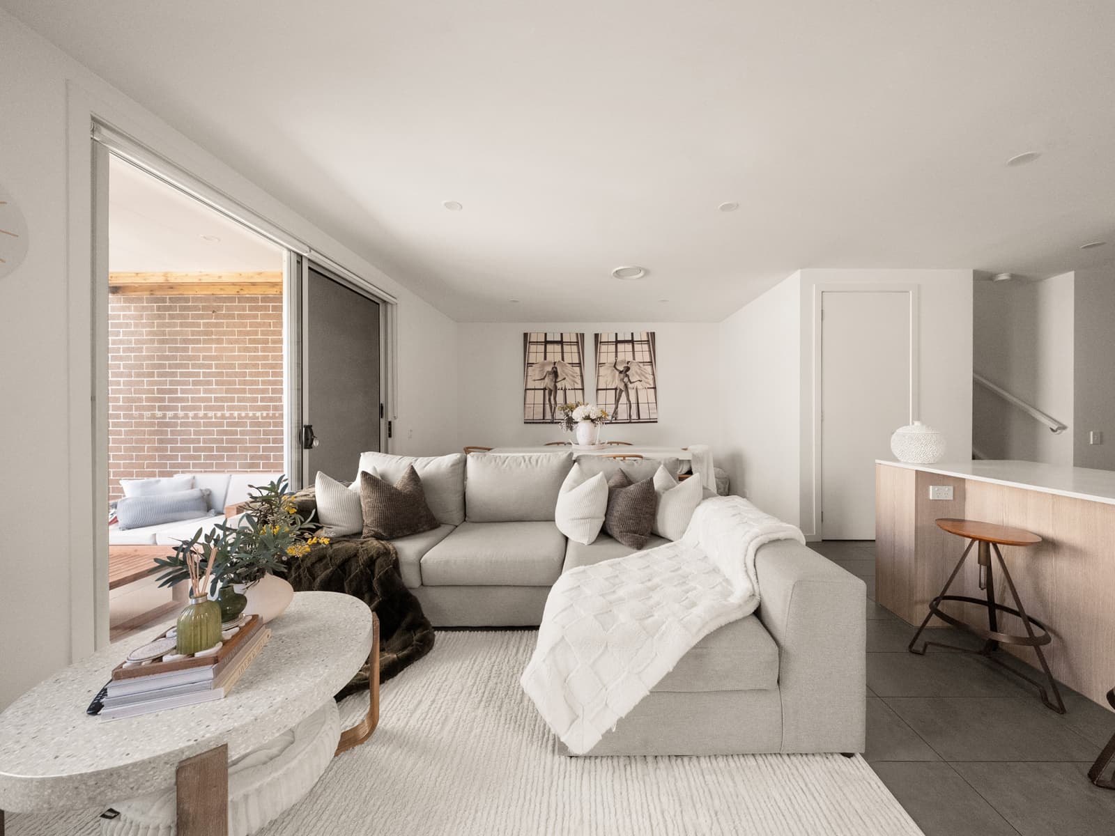 25 Indigo Crescent, Denham Court - Thumbnail 3