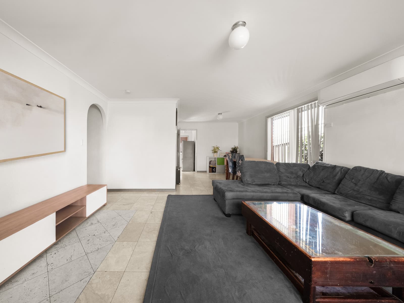 10 Casby Place, Ambarvale - Thumbnail 2