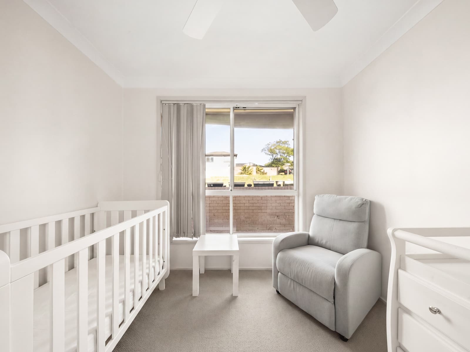 10 Casby Place, Ambarvale - Thumbnail 8