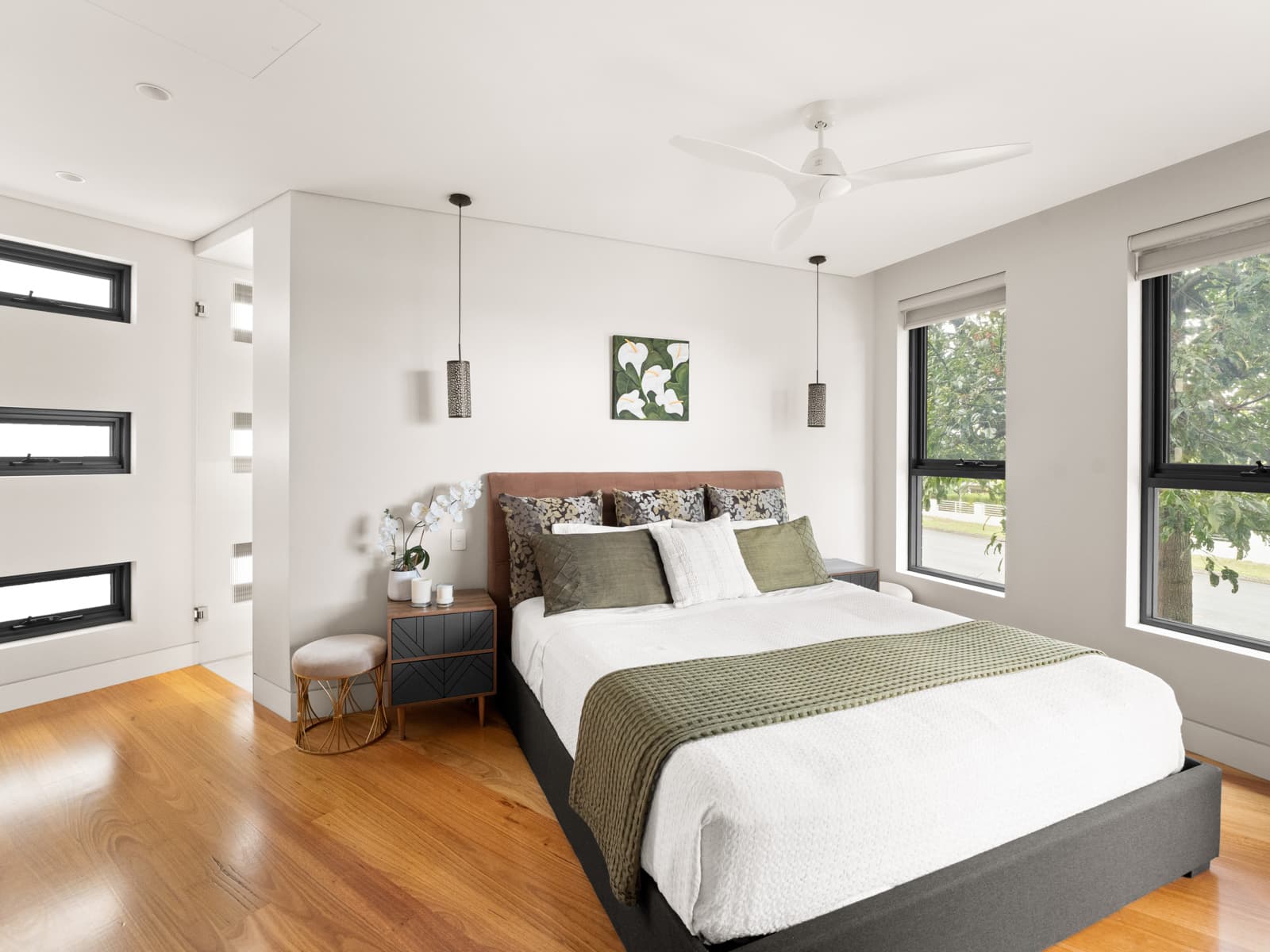 1 The Crescent, Hurstville Grove - Thumbnail 8