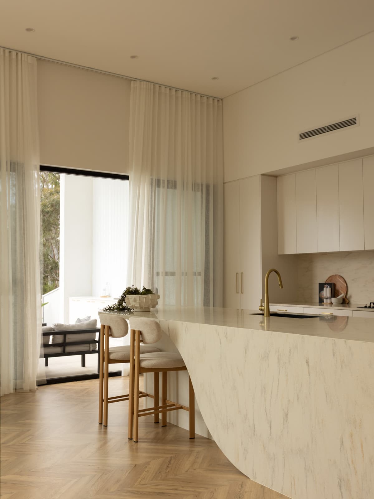 113 Ballandean Boulevard, Gledswood Hills - Thumbnail 5