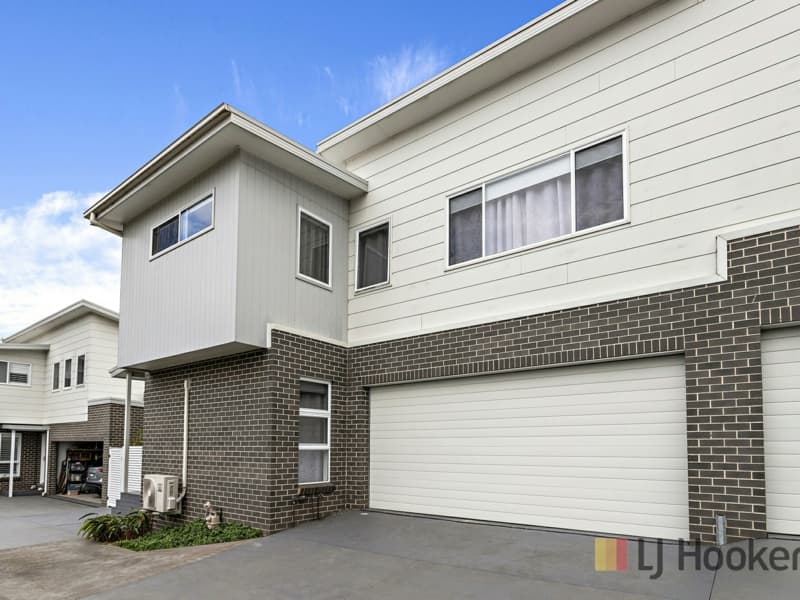 2/21 Theodore Street, Oak Flats, Oak Flats - Image 1