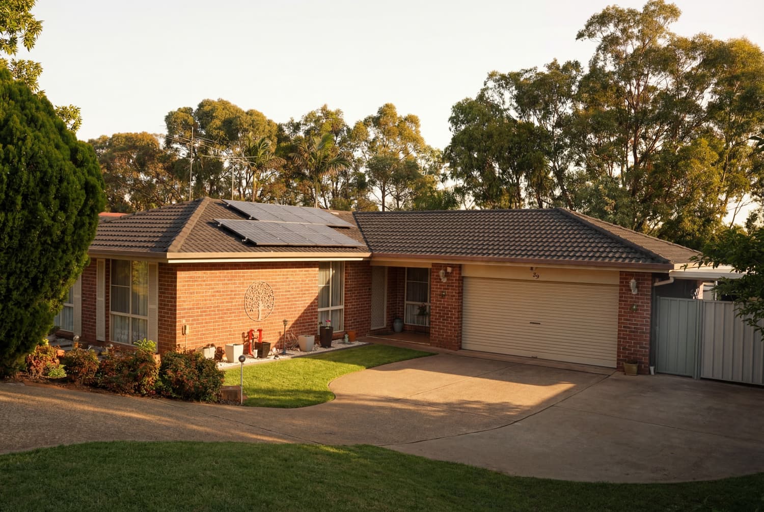29 Bundeena Road, Woodbine - Image 1