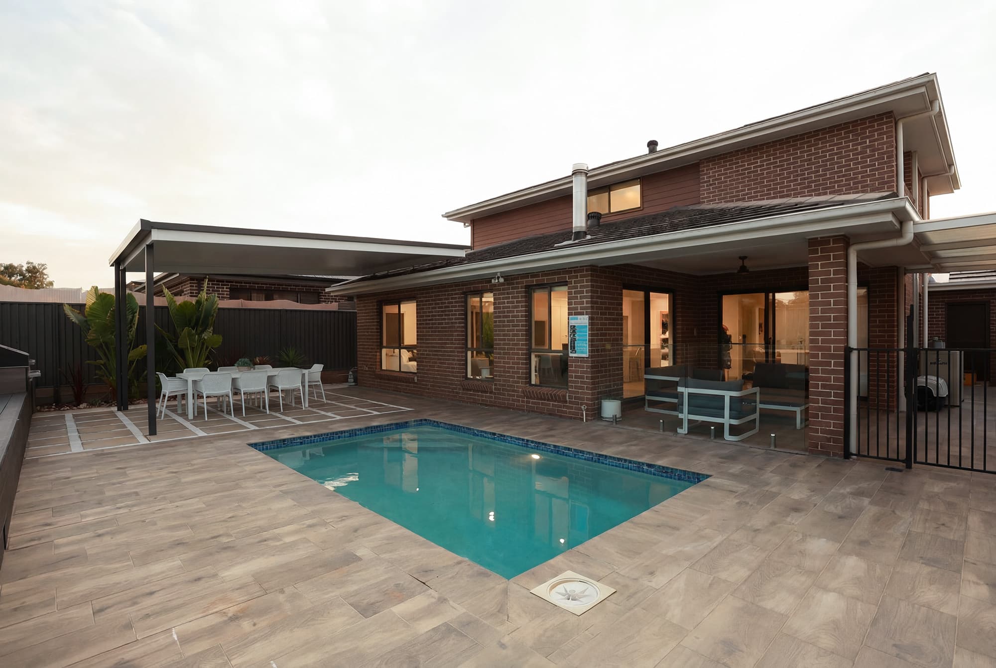 17 Tango Close, Jordan Springs - Thumbnail 2