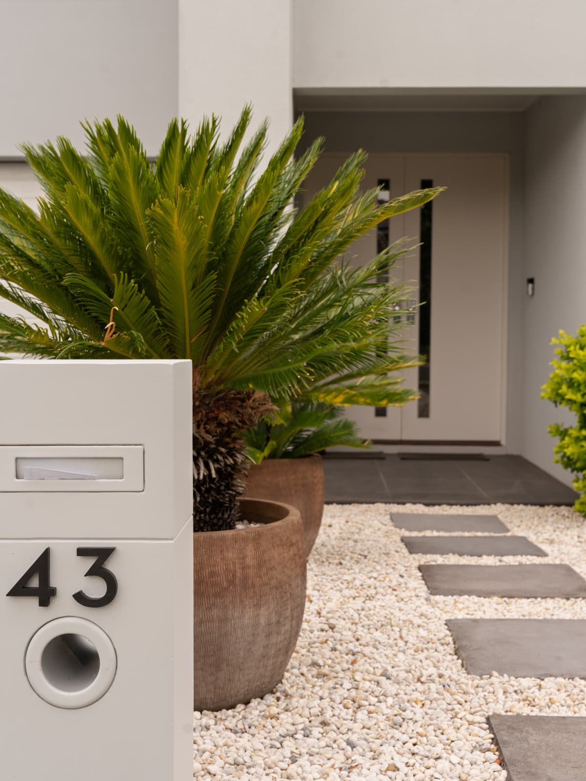 43 Brooklime Crescent, Denham Court - Thumbnail 2