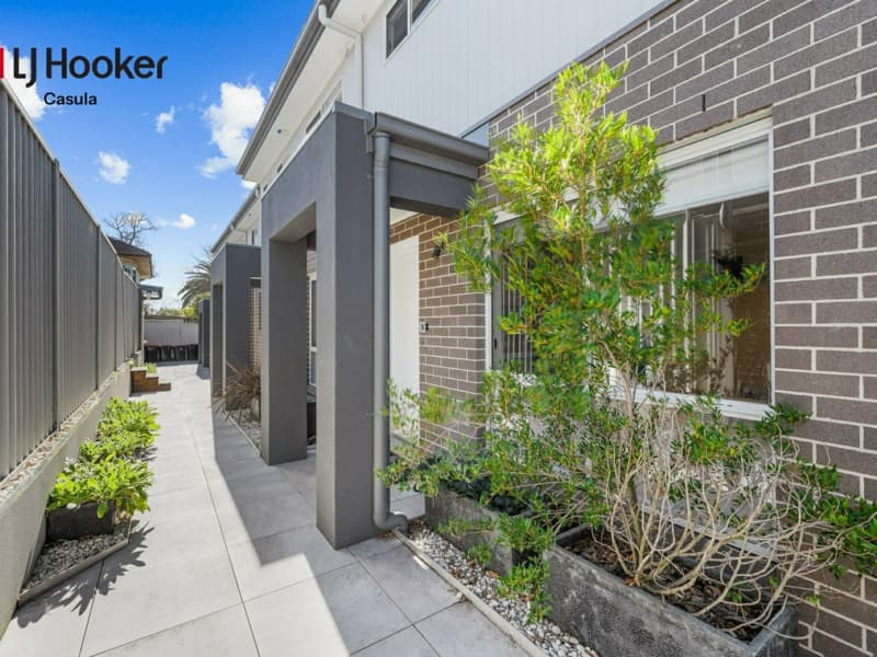 7/30-32 Reserve Road, Casula, Casula - Image 1