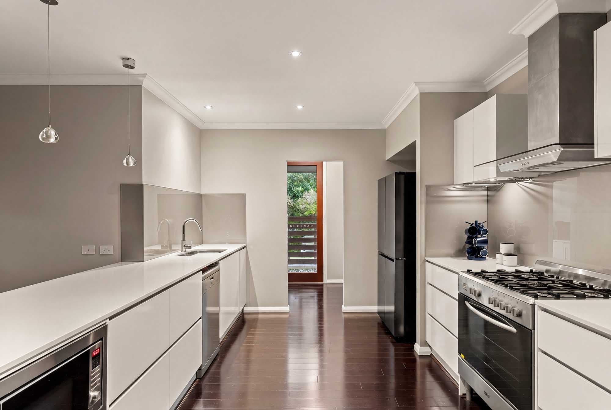 1 Willandra Crescent, North Kellyville - Thumbnail 8