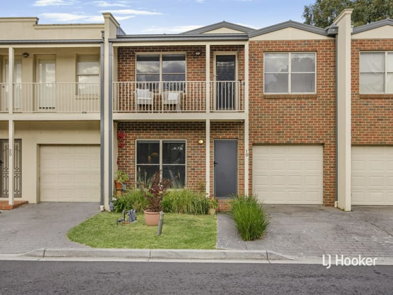 19/14 Mickleton Grove, Point Cook, Point Cook - Image 1