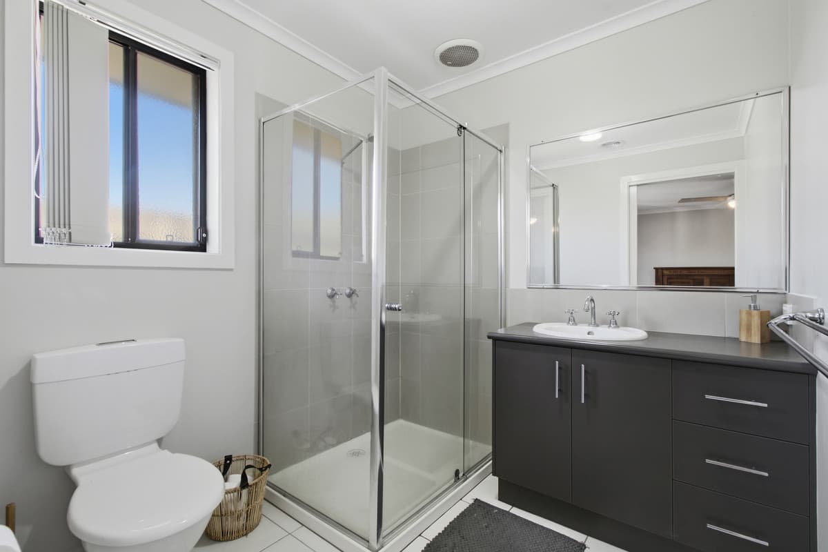 7 Parklands Place, Morwell VIC 3840, Morwell - Thumbnail 3