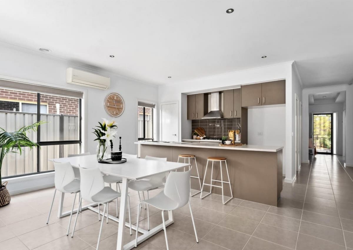 14 Balconies Way, Craigieburn VIC 3064, Craigieburn - Thumbnail 4