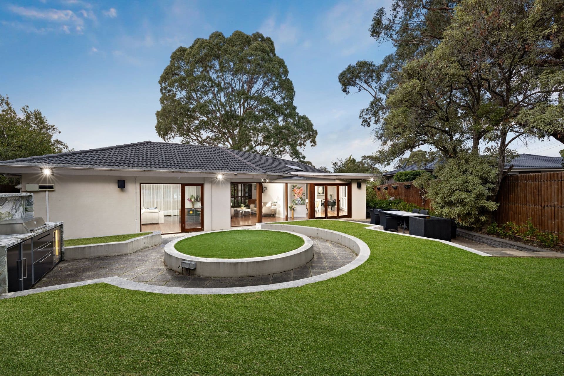 3 Lisa Court, Glen Waverley VIC 3150, Glen Waverley - Thumbnail 2
