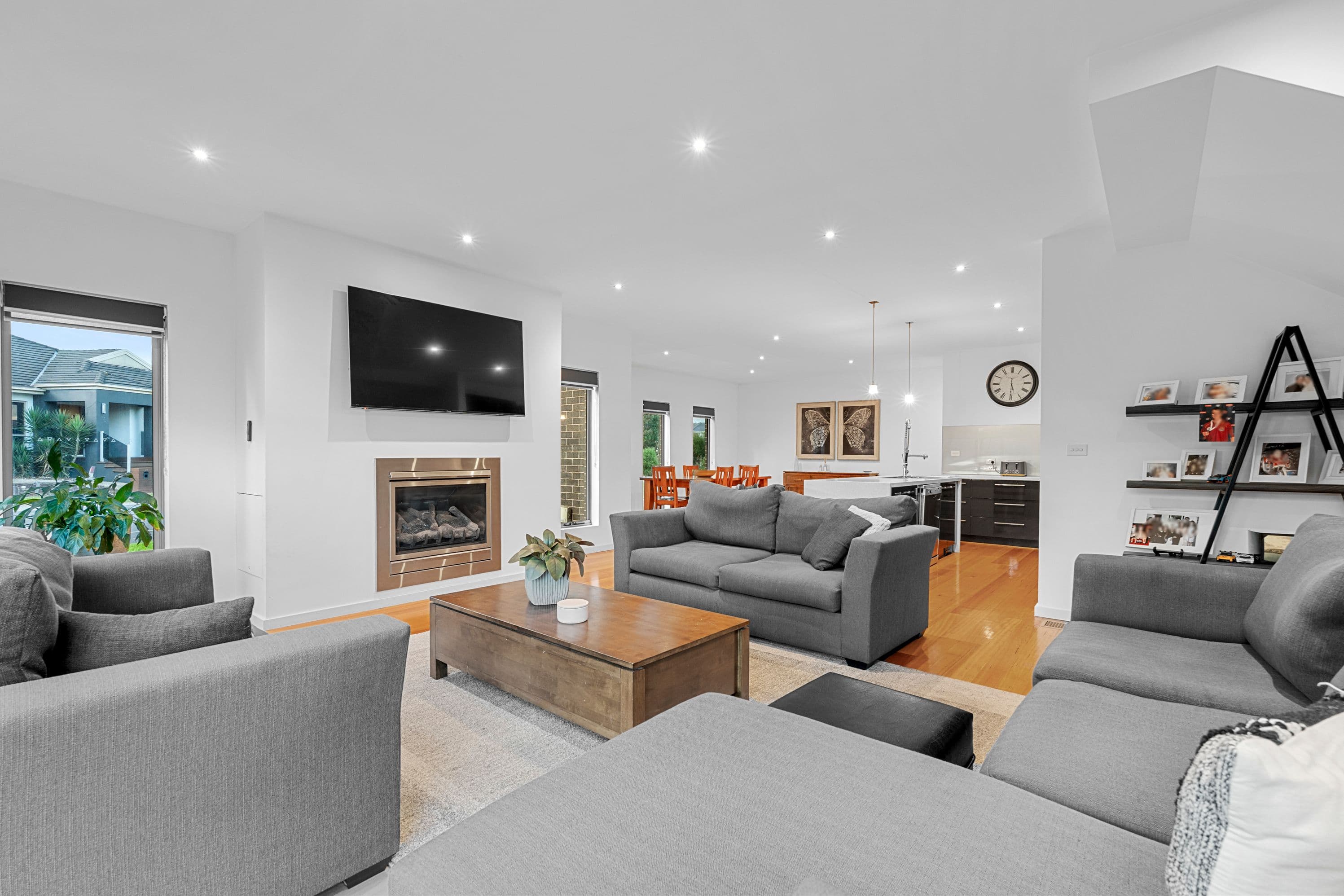 2 Corymbia Grove, South Morang VIC 3752, South Morang - Thumbnail 5