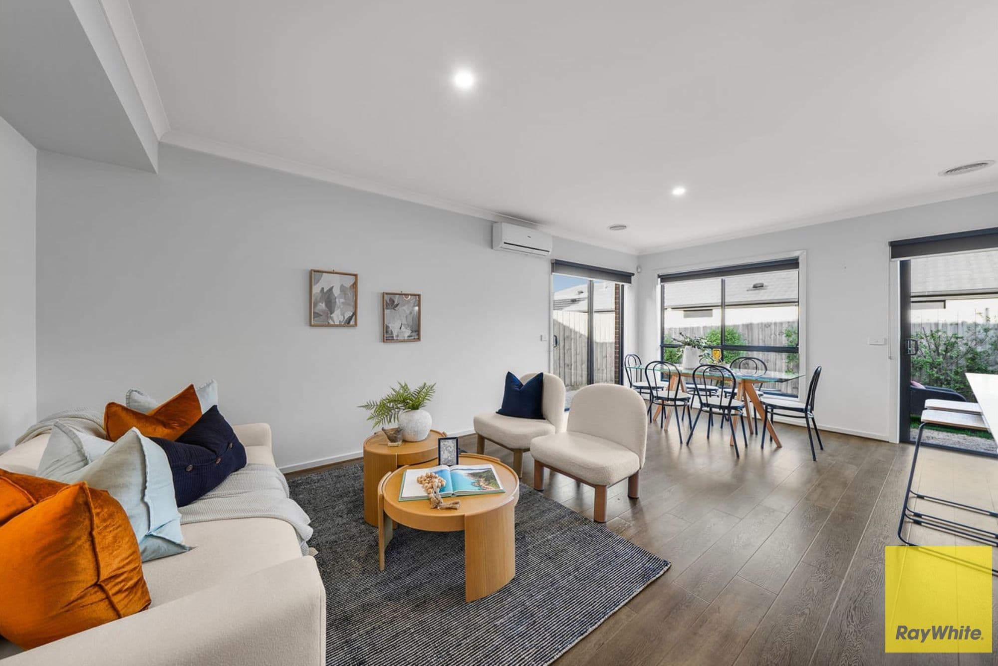 50 Palmdale Crescent, Mambourin VIC 3024, Mambourin - Thumbnail 2