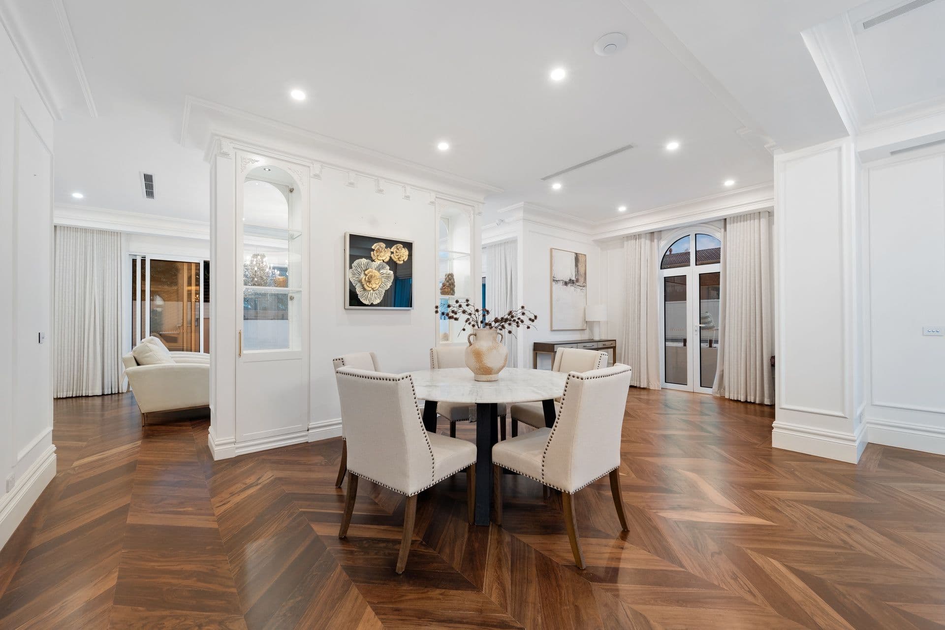 2 Caithness Crescent, Glen Waverley VIC 3150, Glen Waverley - Thumbnail 6
