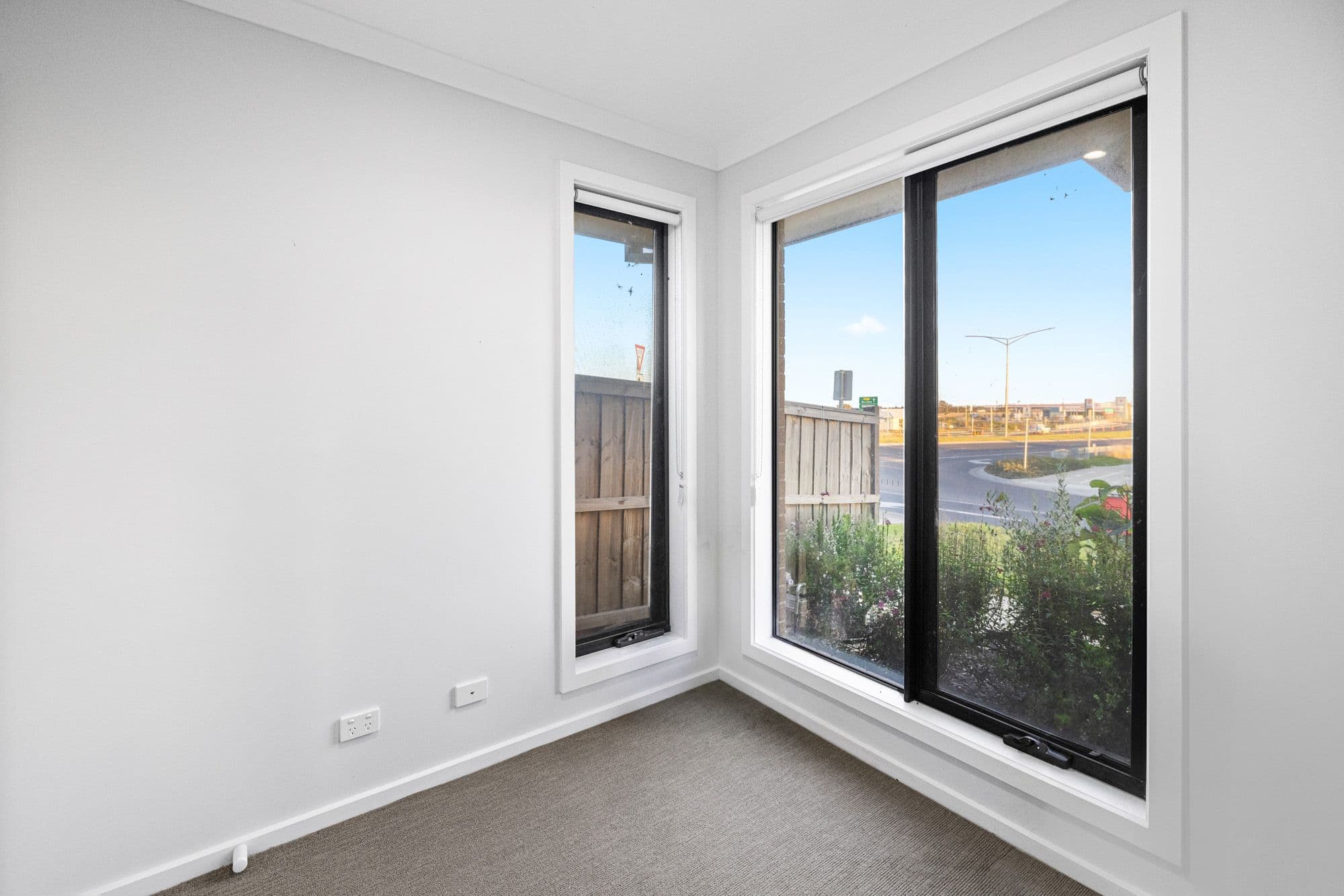4 Petunia Avenue, Tarneit VIC 3029, Tarneit - Thumbnail 2