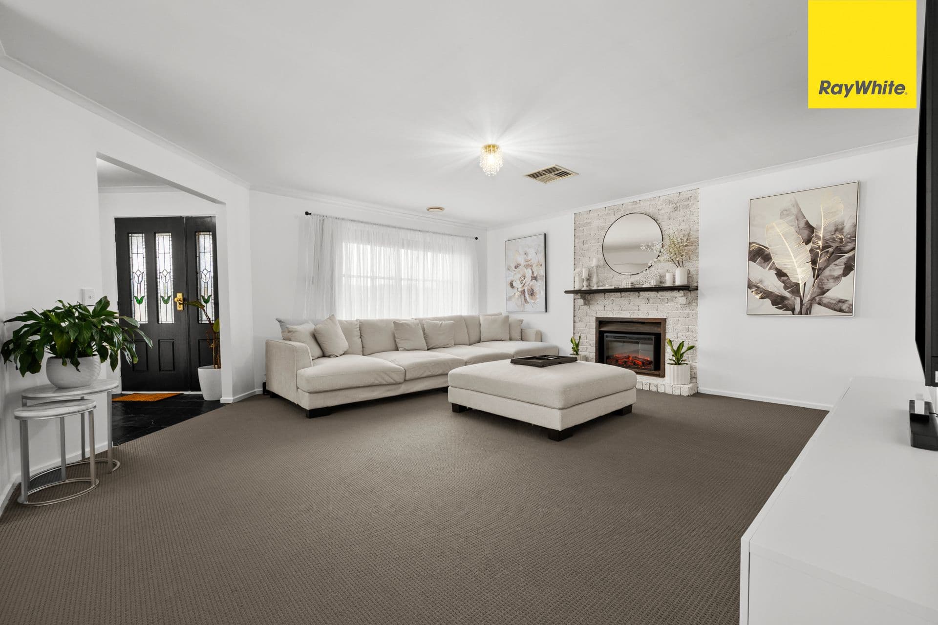 16 Clarendon Drive, Melton South VIC 3338, Melton South - Thumbnail 5