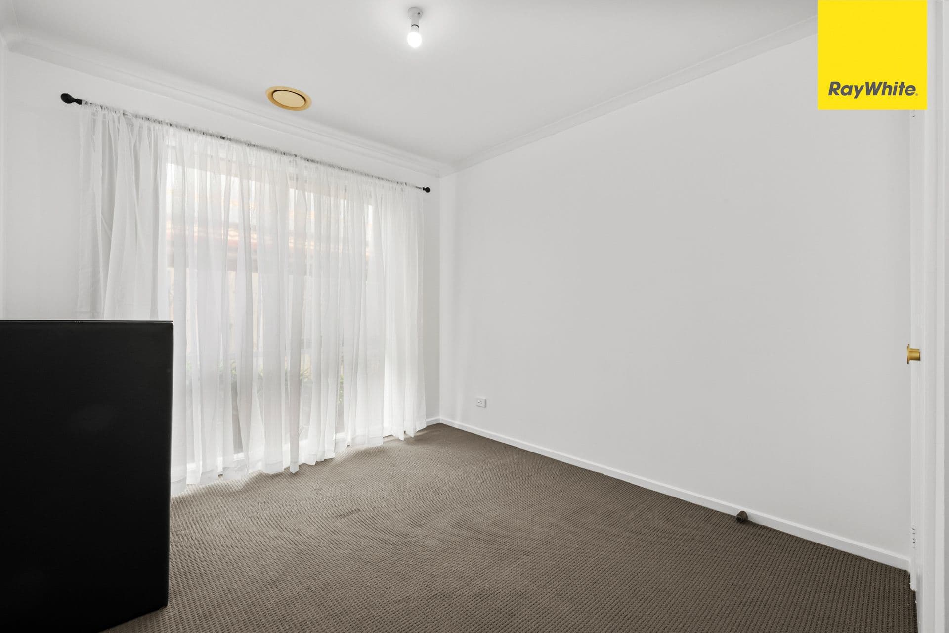 16 Clarendon Drive, Melton South VIC 3338, Melton South - Thumbnail 7
