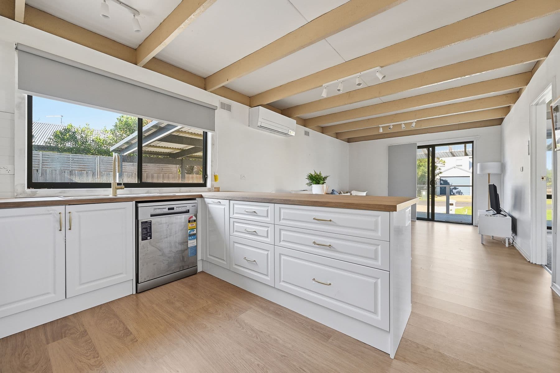 44 Coral Street, Cape Paterson VIC 3995, Cape Paterson - Thumbnail 3