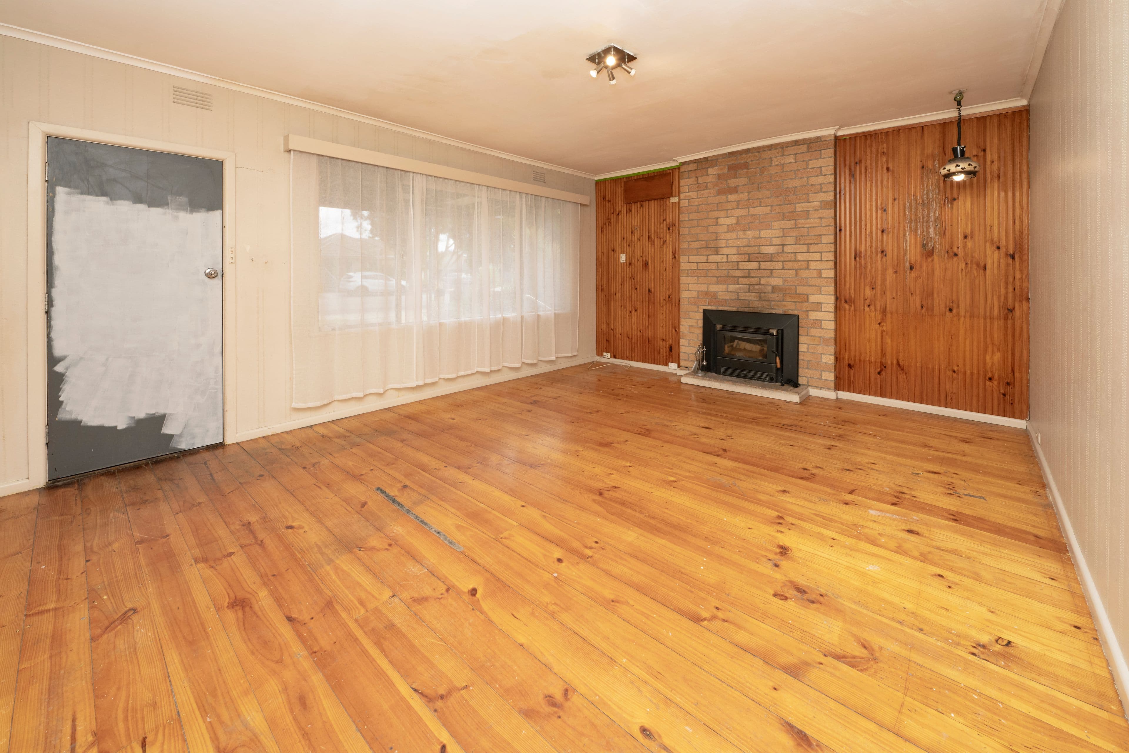 69 Murlong Street, Swan Hill VIC 3585, Swan Hill - Thumbnail 3
