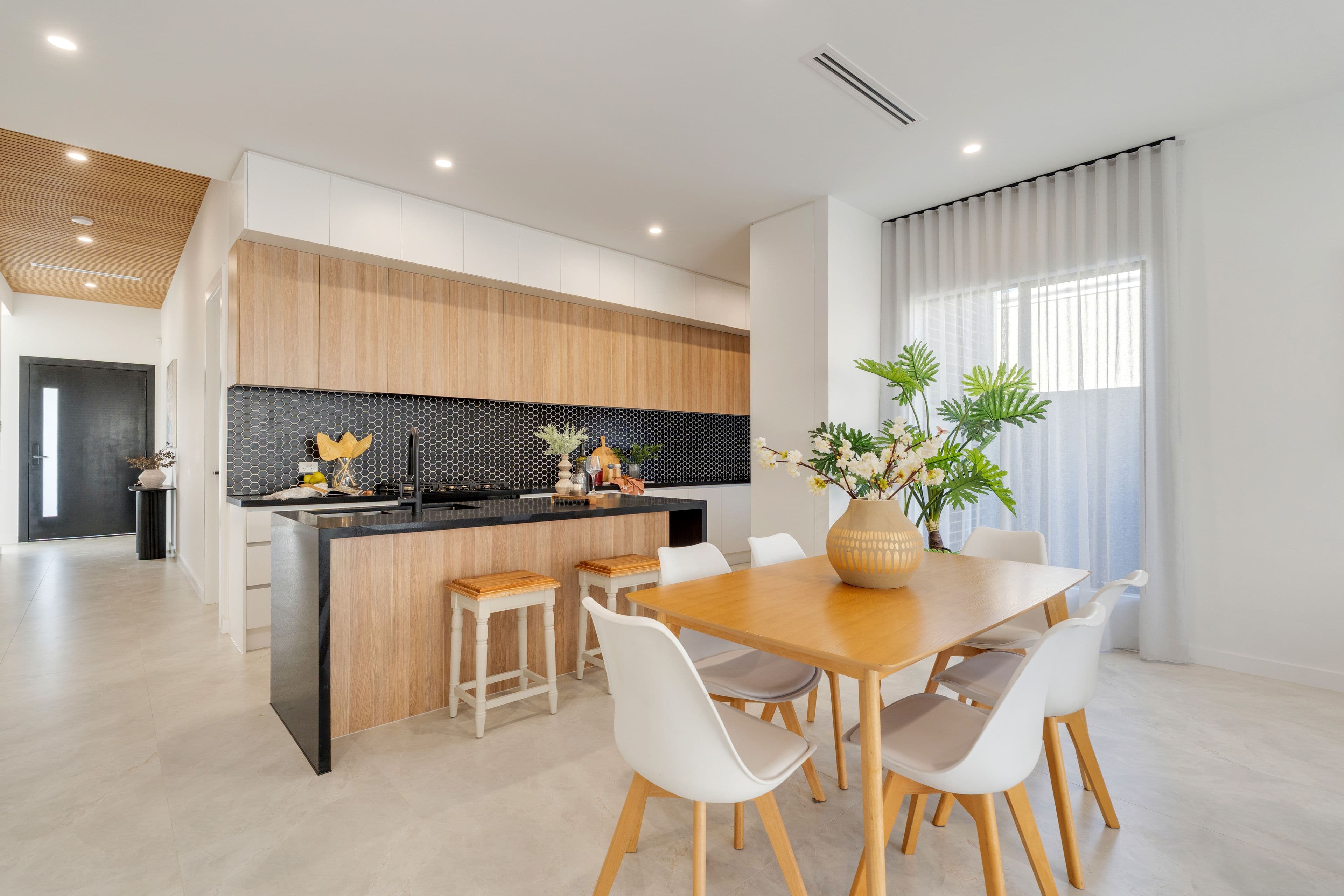 709 Grand Boulevard, Mickleham VIC 3064, Mickleham - Thumbnail 8