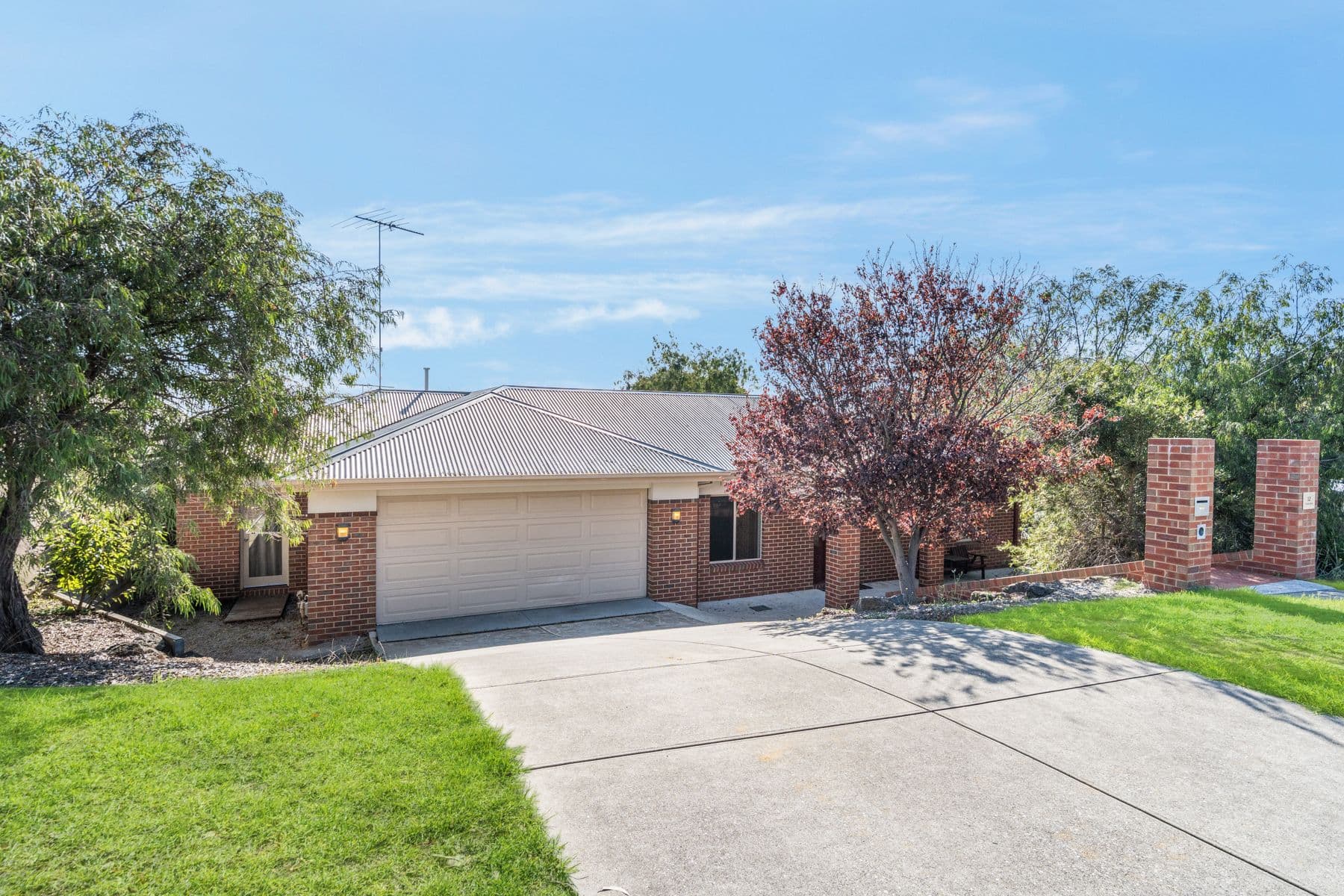 12 Orana Road, Highton VIC 3216, Highton - Thumbnail 2